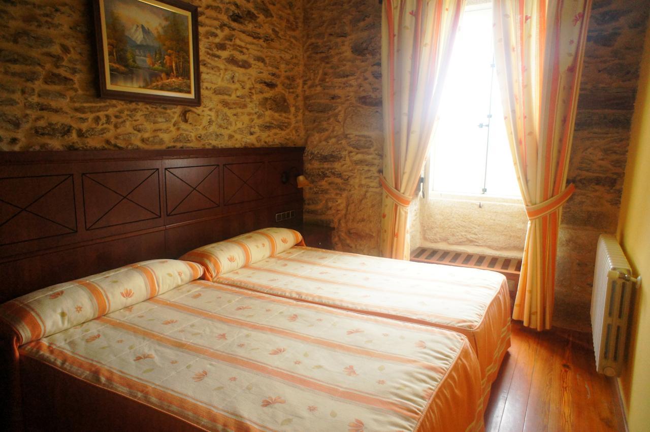 Mirador Da Ribeira Hotel Viana do Bolo Room photo