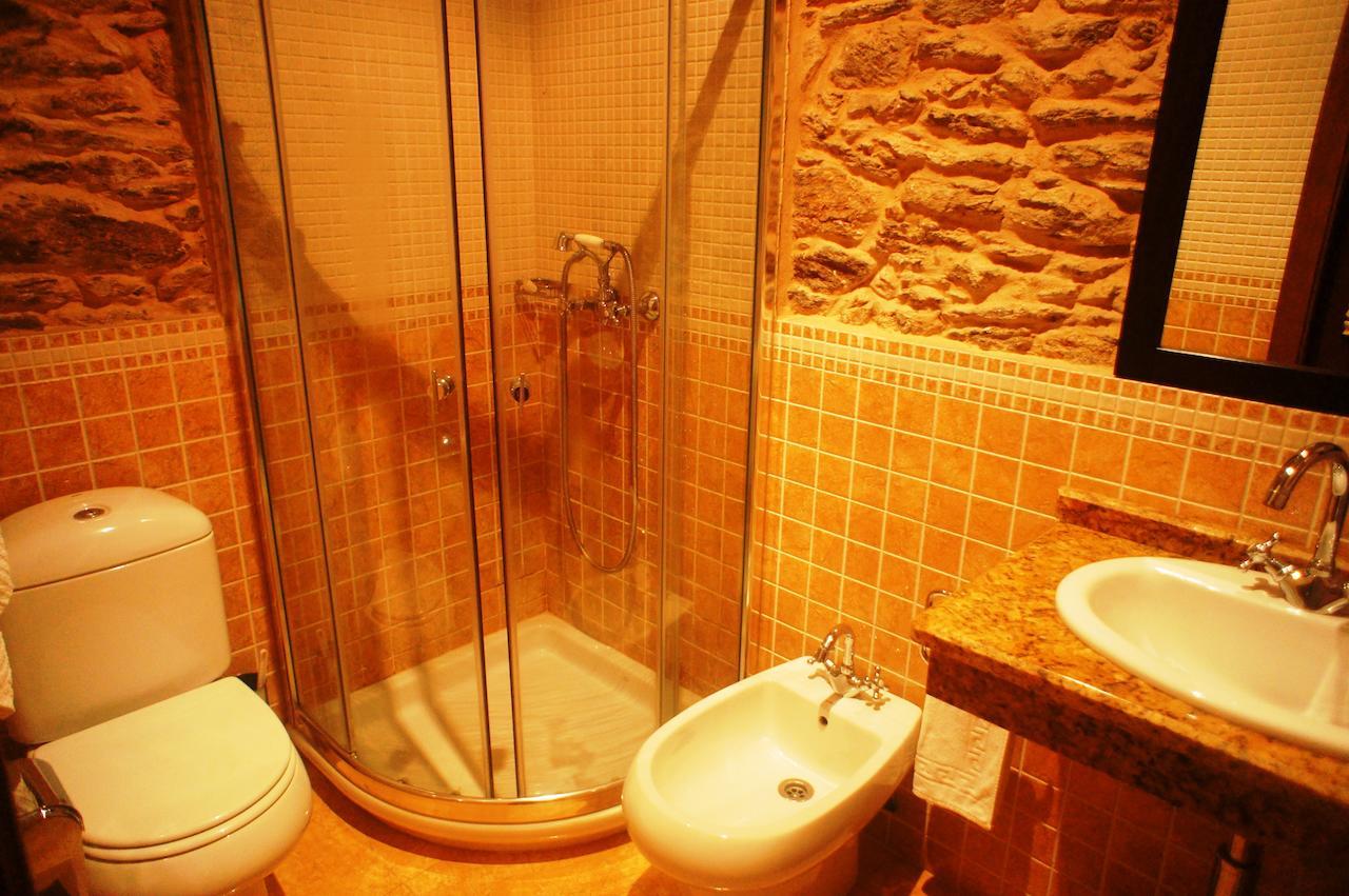 Mirador Da Ribeira Hotel Viana do Bolo Exterior photo